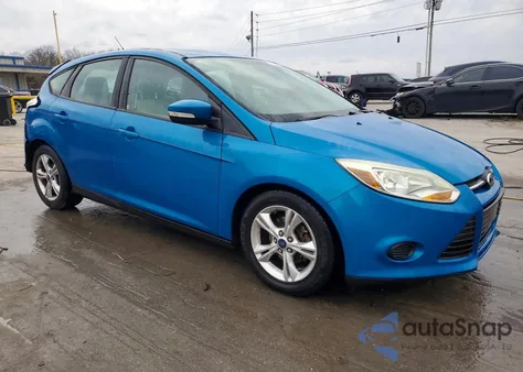 2014 Ford Focus Se z USA, uszkodzony, nr VIN 1FADP3K25EL359787